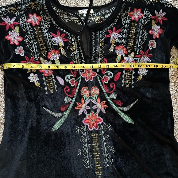 Adore Embroidered Dress size XL - Picture 8 of 9